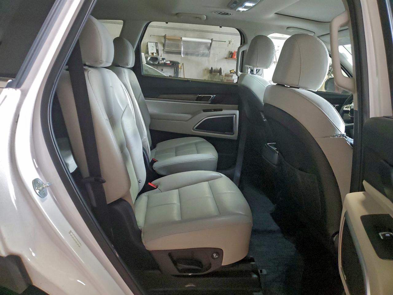 2021 KIA TELLURIDE EX photo 11