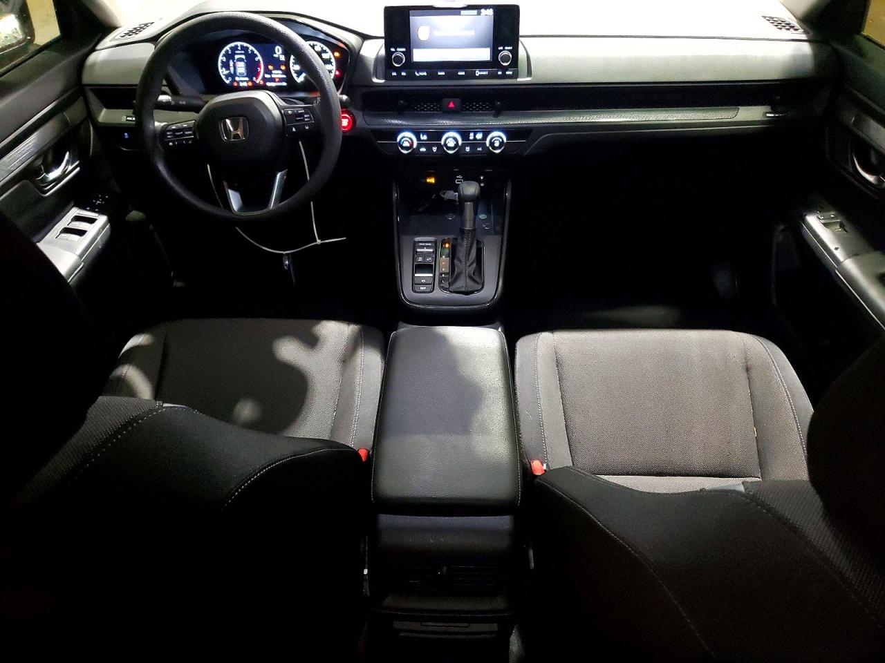 2024 HONDA CR-V LX photo 8