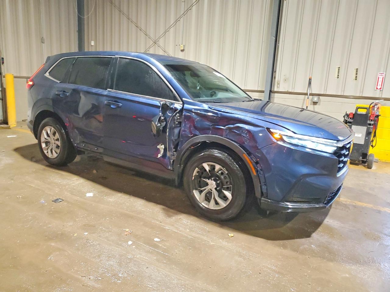 2024 HONDA CR-V LX photo 4