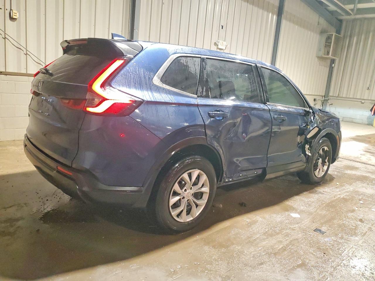2024 HONDA CR-V LX photo 3