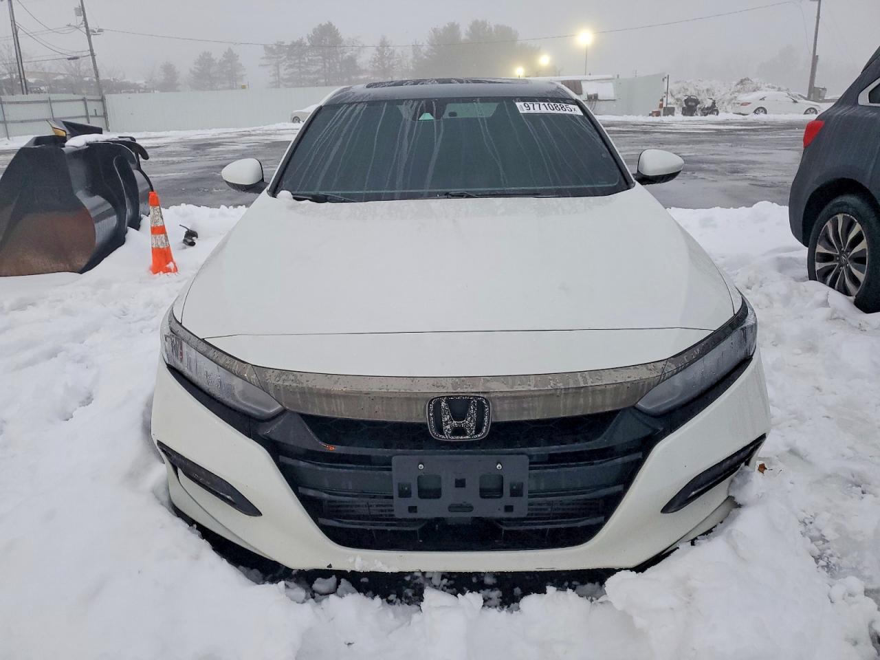 2018 HONDA ACCORD SPORT photo 5