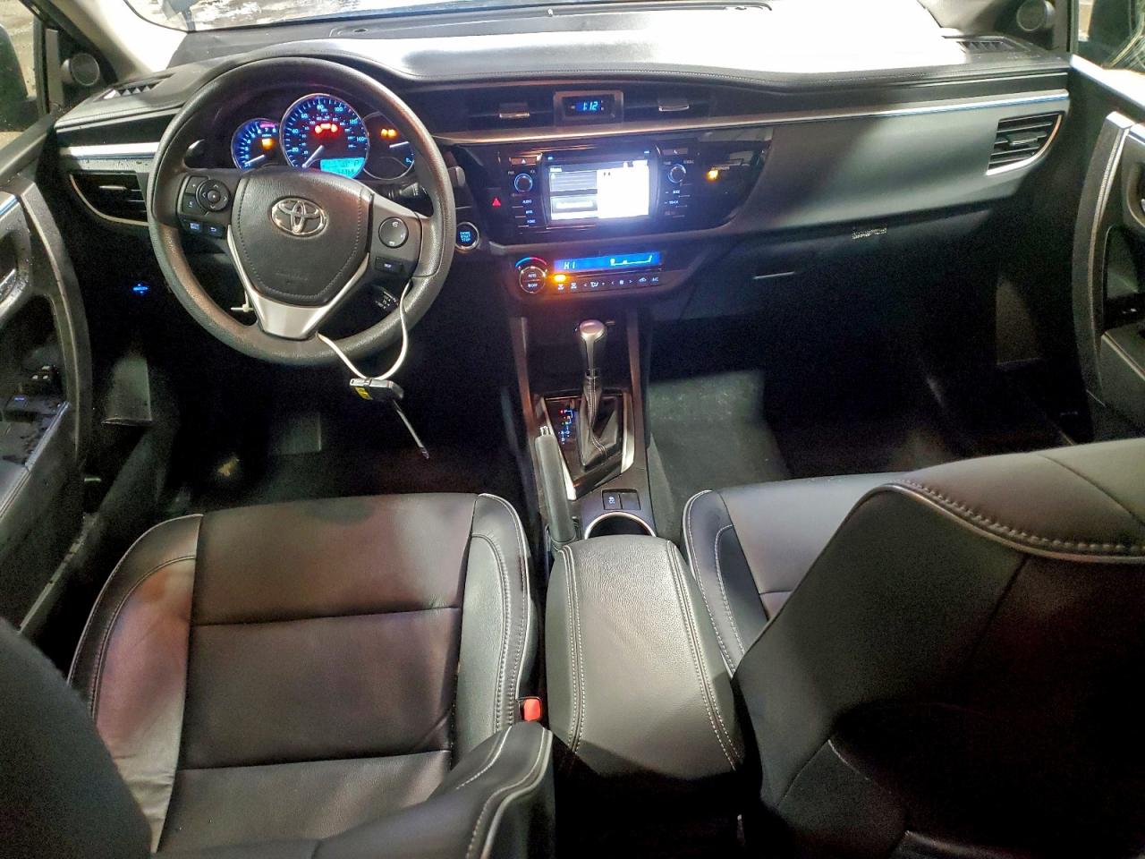 2015 TOYOTA COROLLA L photo 8