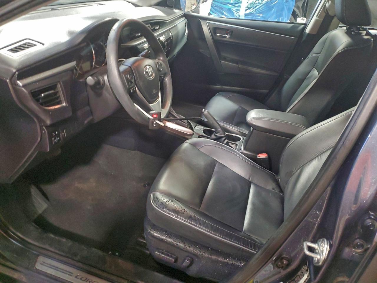 2015 TOYOTA COROLLA L photo 7
