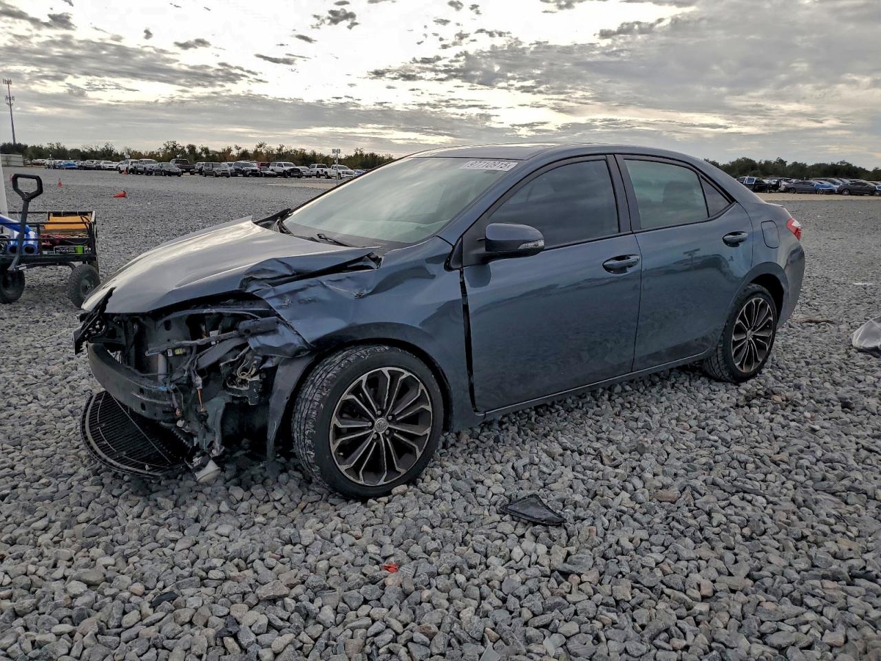 2016 TOYOTA COROLLA