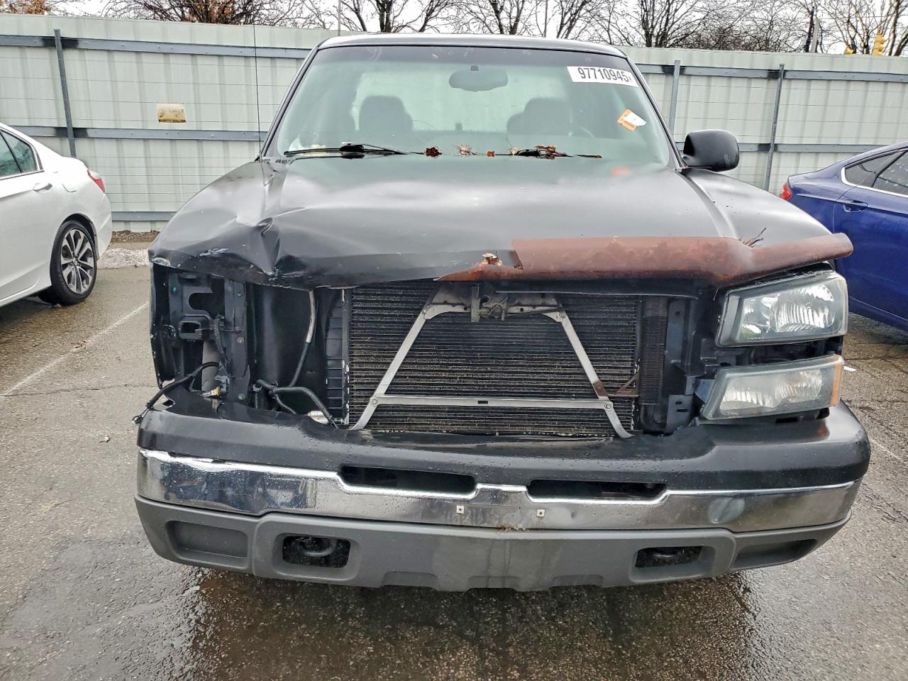 2004 CHEVROLET SILVERADO K1500 photo 5