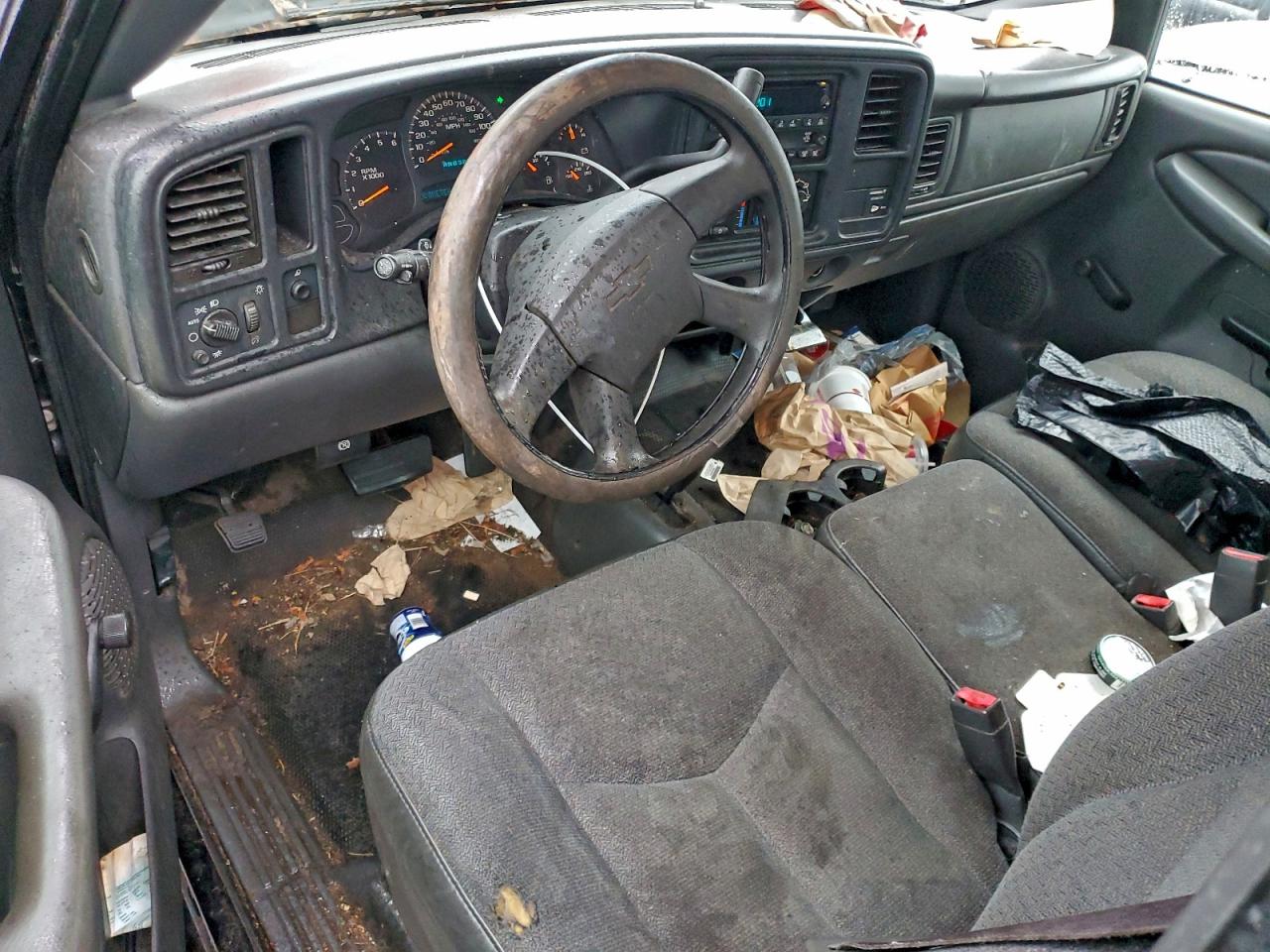 2004 CHEVROLET SILVERADO K1500 photo 8