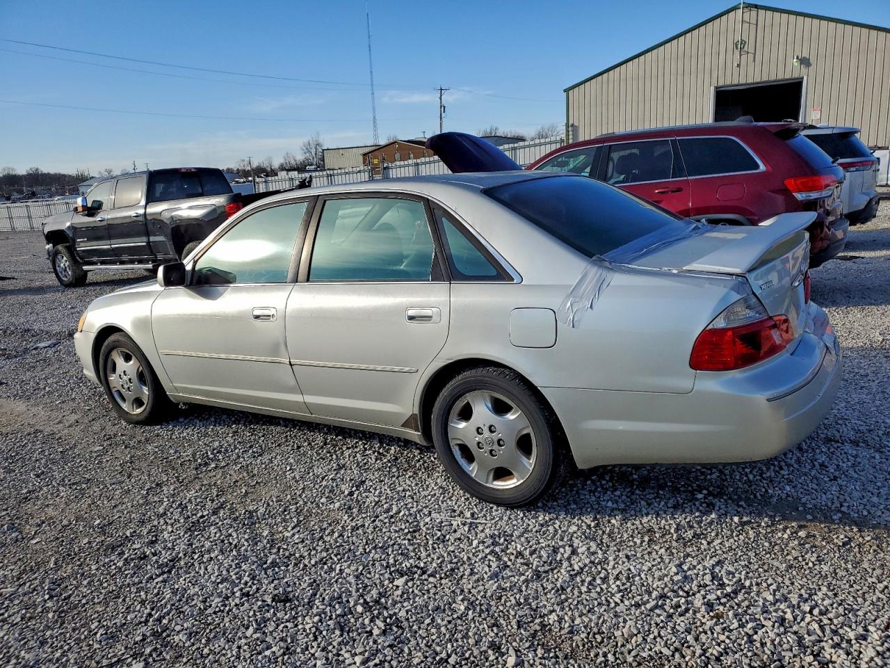 2003 TOYOTA AVALON XL photo 2