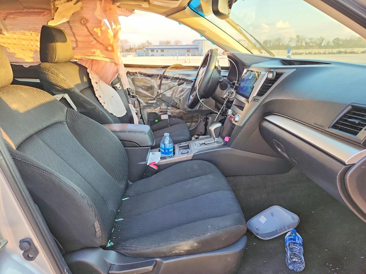 2012 SUBARU OUTBACK 2.5I PREMIUM photo 7