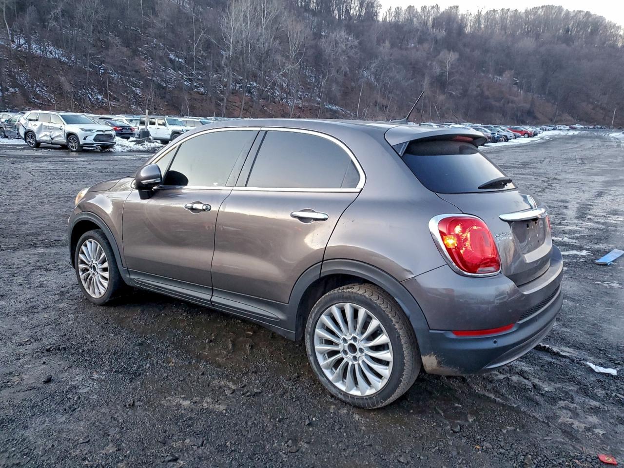 2016 FIAT 500X LOUNGE photo 2