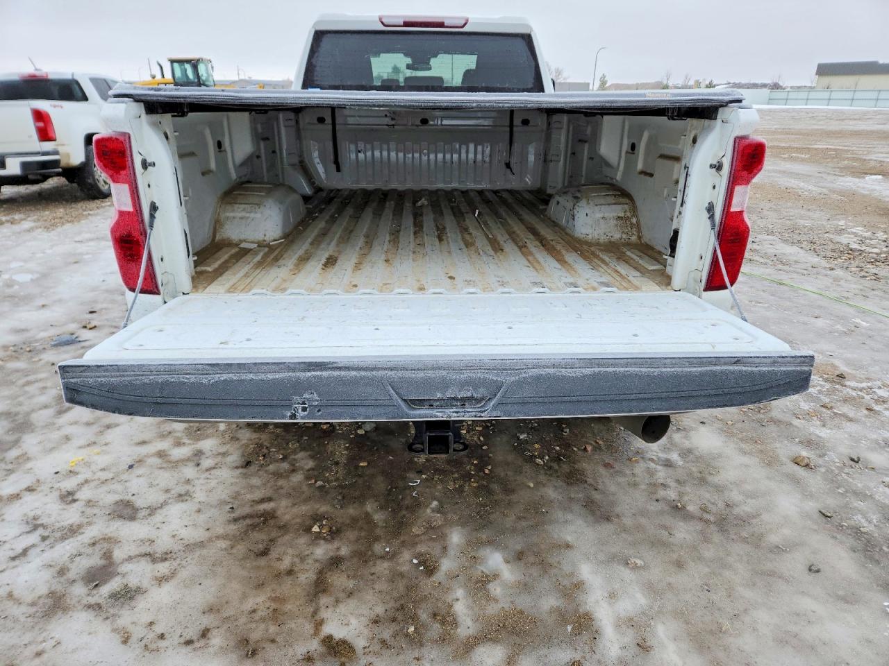 2024 CHEVROLET SILVERADO K3500 LT photo 10