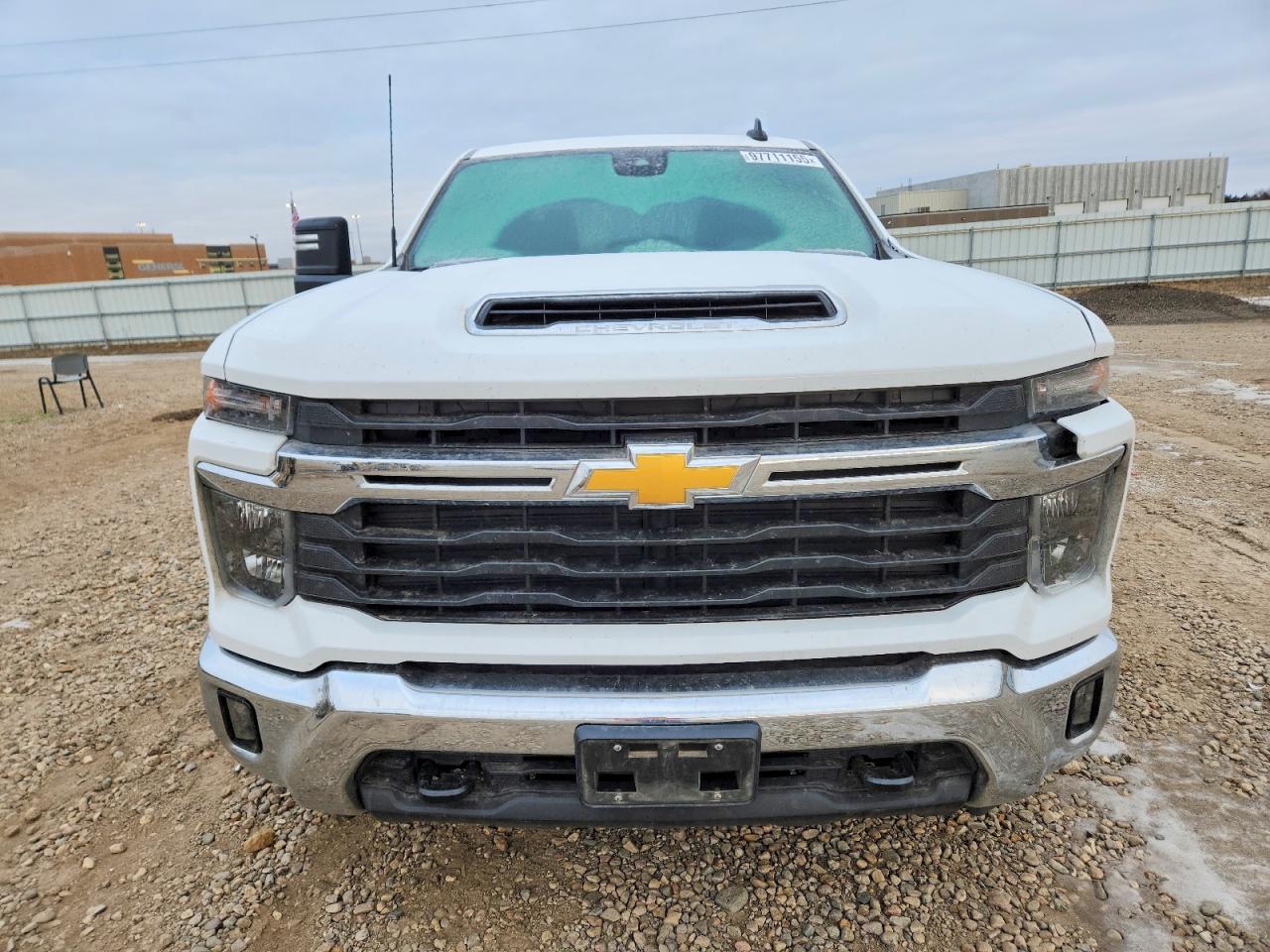 2024 CHEVROLET SILVERADO K3500 LT photo 5