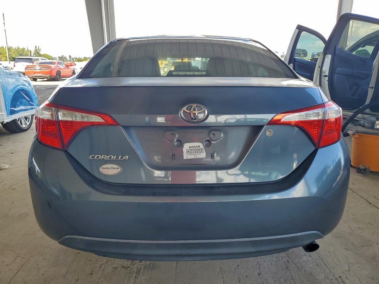 2014 TOYOTA COROLLA L photo 6