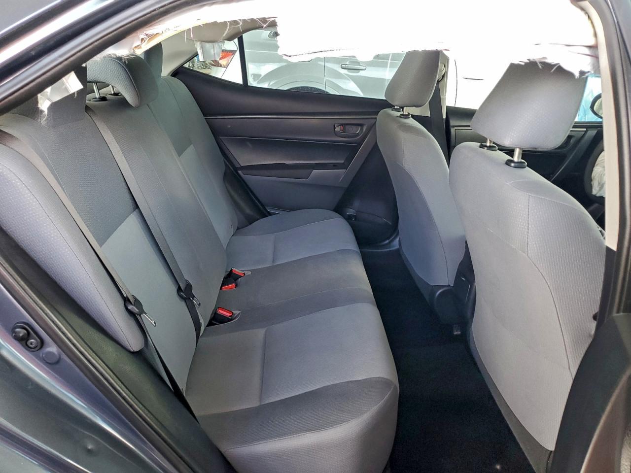 2014 TOYOTA COROLLA L photo 10