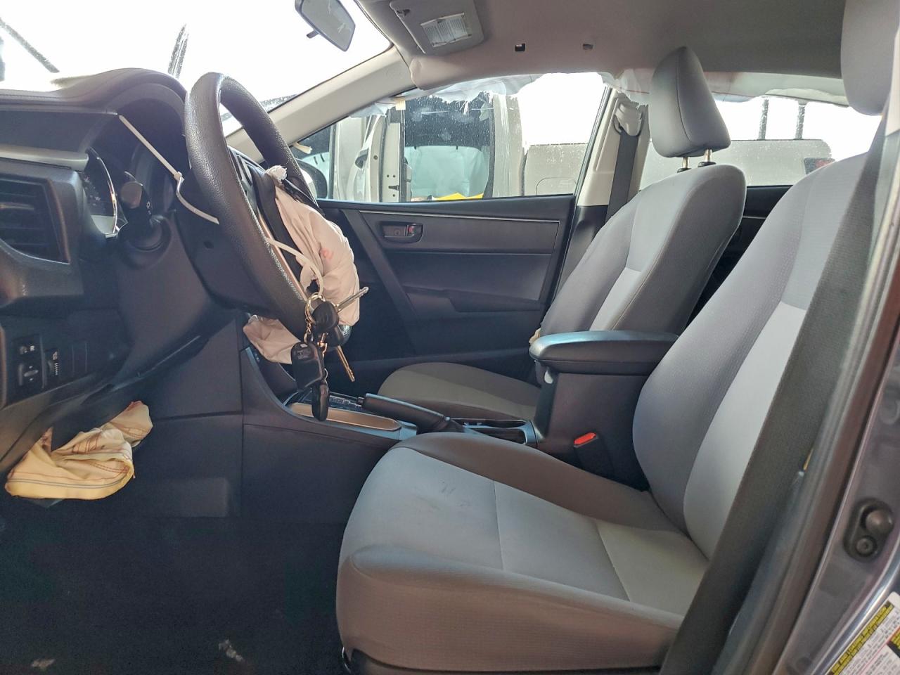 2014 TOYOTA COROLLA L photo 7