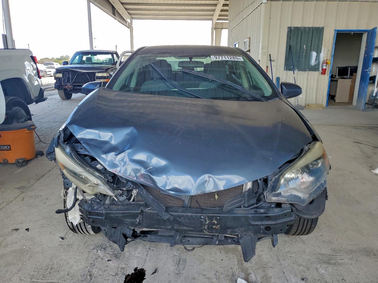 2014 TOYOTA COROLLA L photo 5