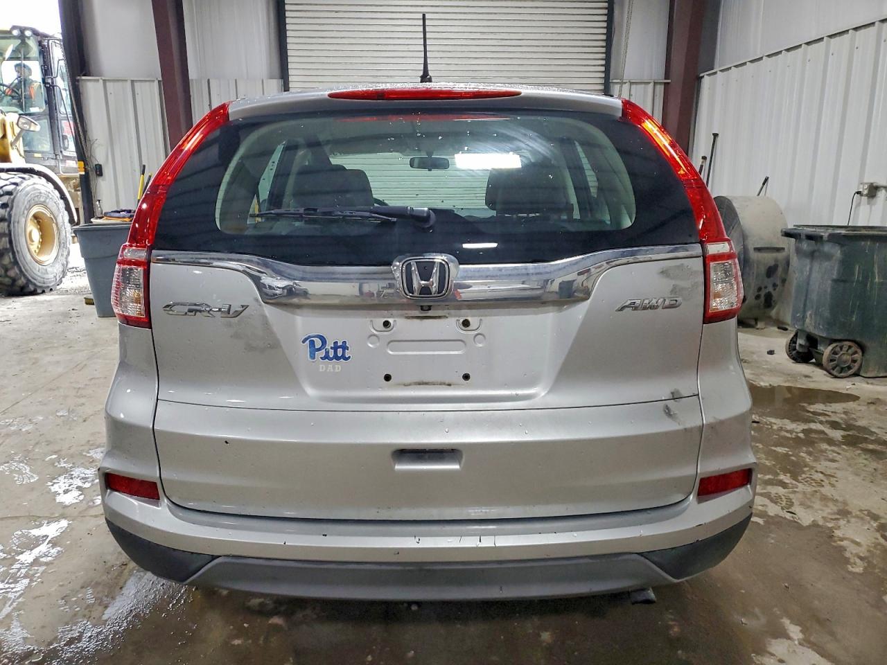 2015 HONDA CR-V LX photo 6