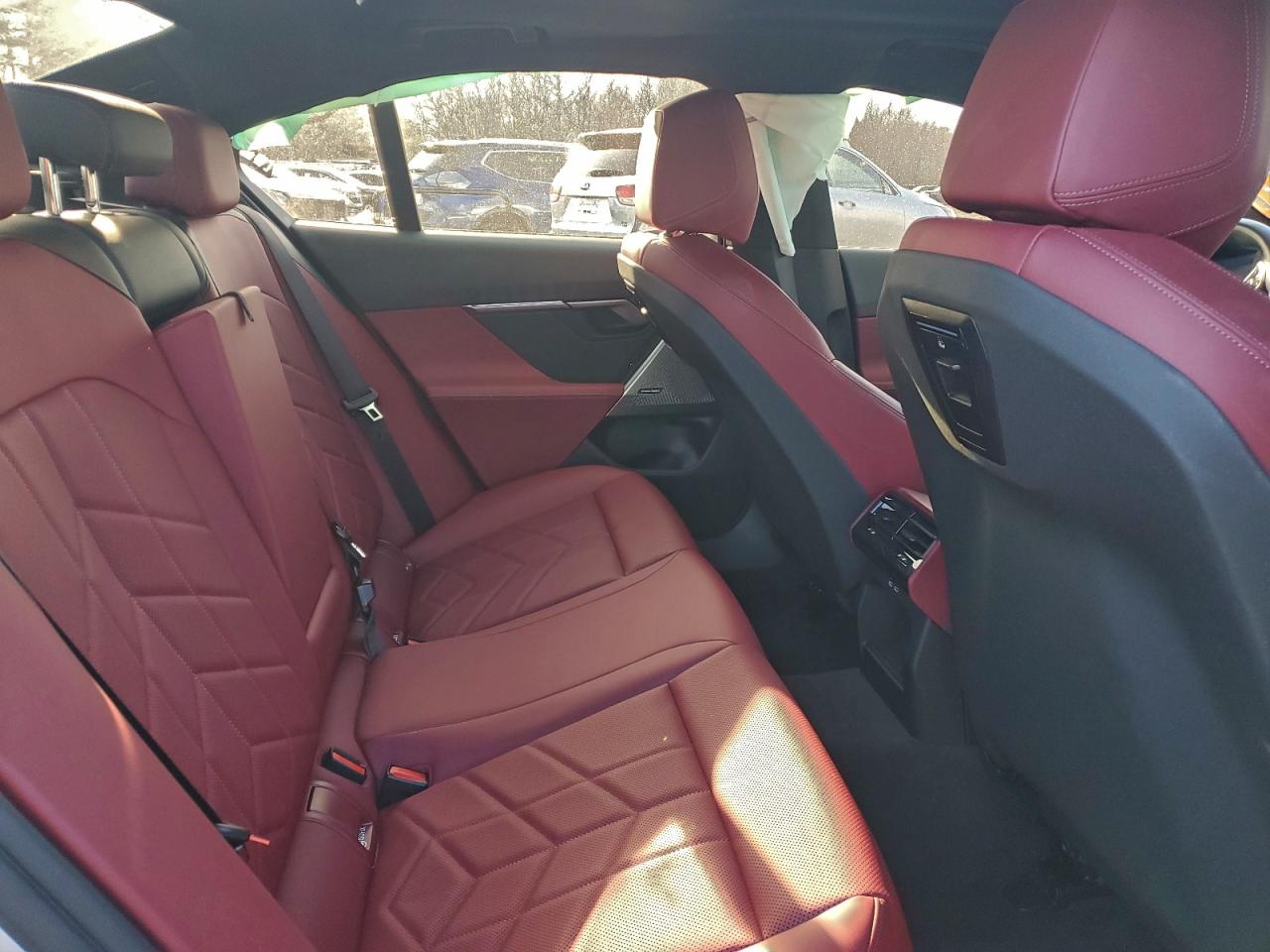 2024 BMW 530 XI photo 10