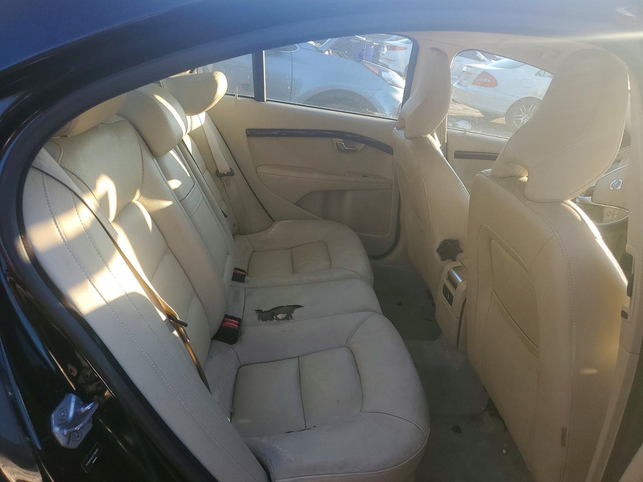 2015 VOLVO S80 PREMIER photo 10