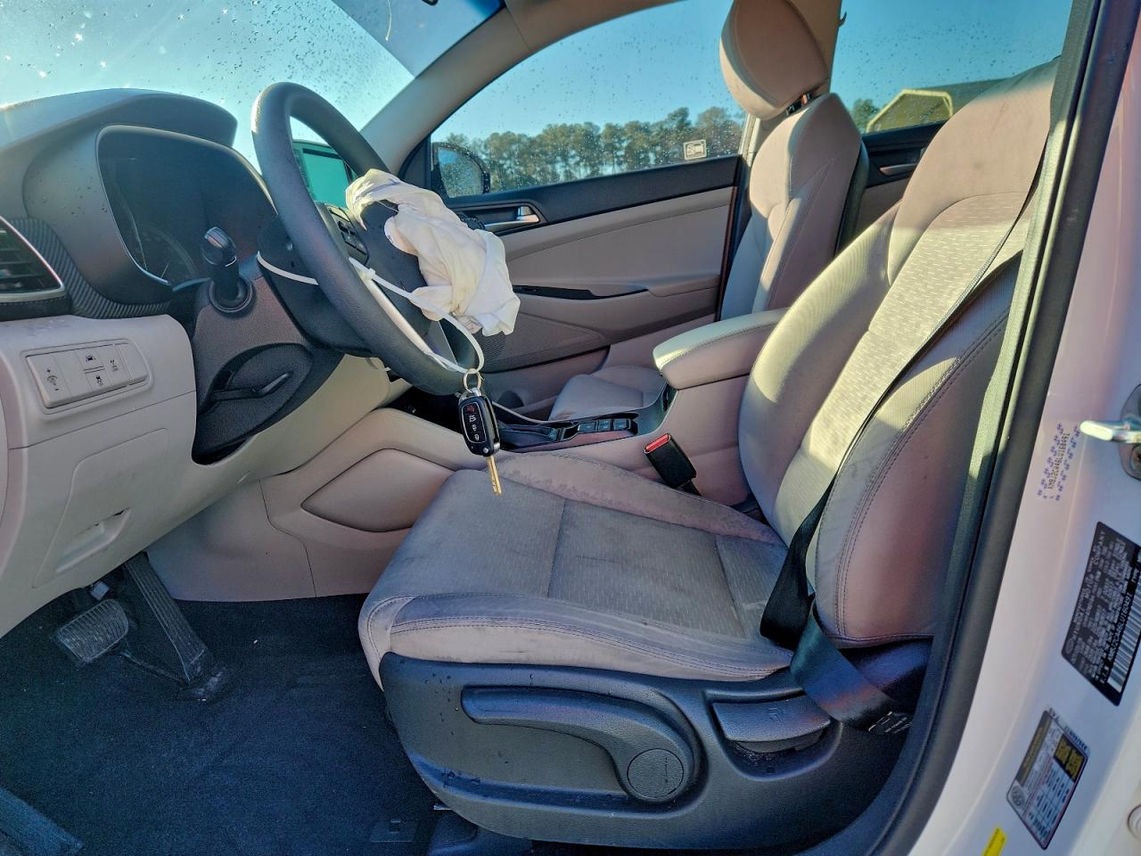 2020 HYUNDAI TUCSON SE photo 7