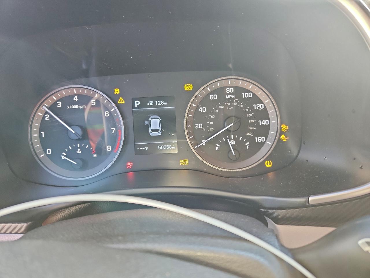 2020 HYUNDAI TUCSON SE photo 9