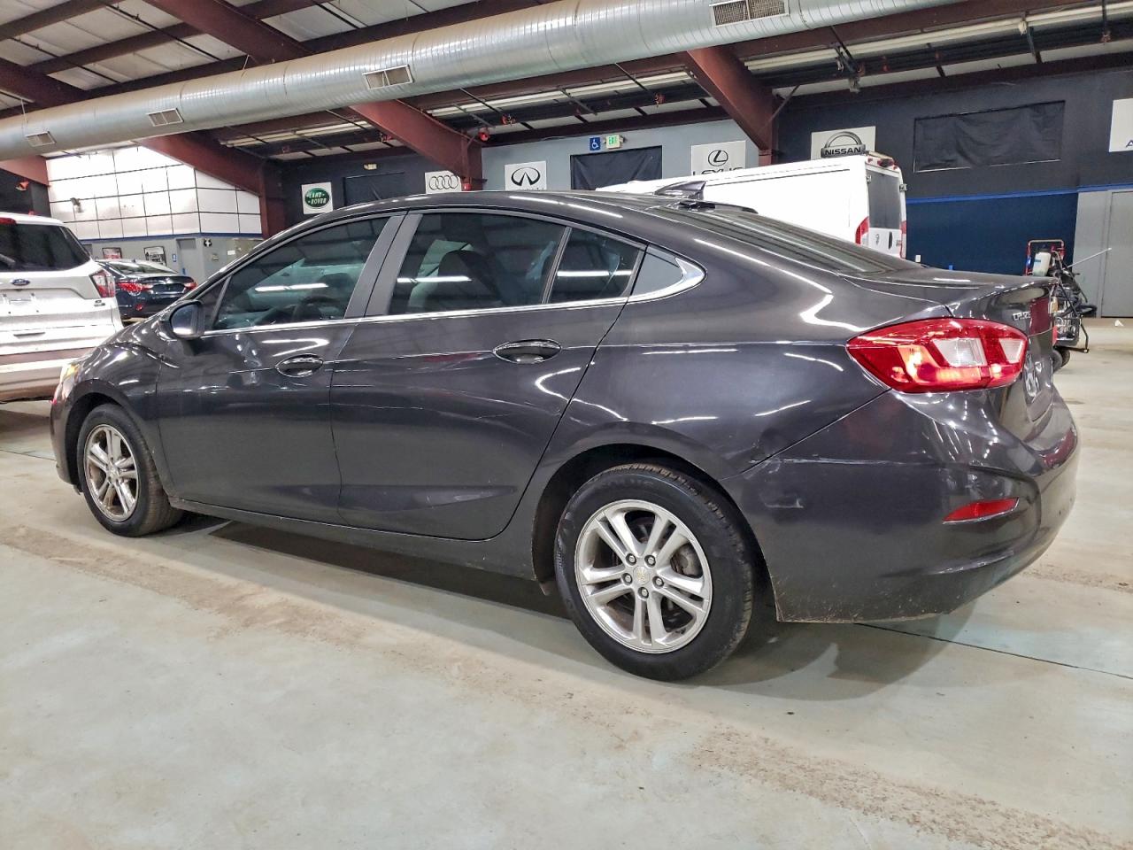 2017 CHEVROLET CRUZE LT photo 3