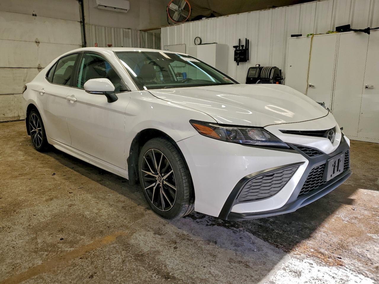 2021 TOYOTA CAMRY SE photo 7