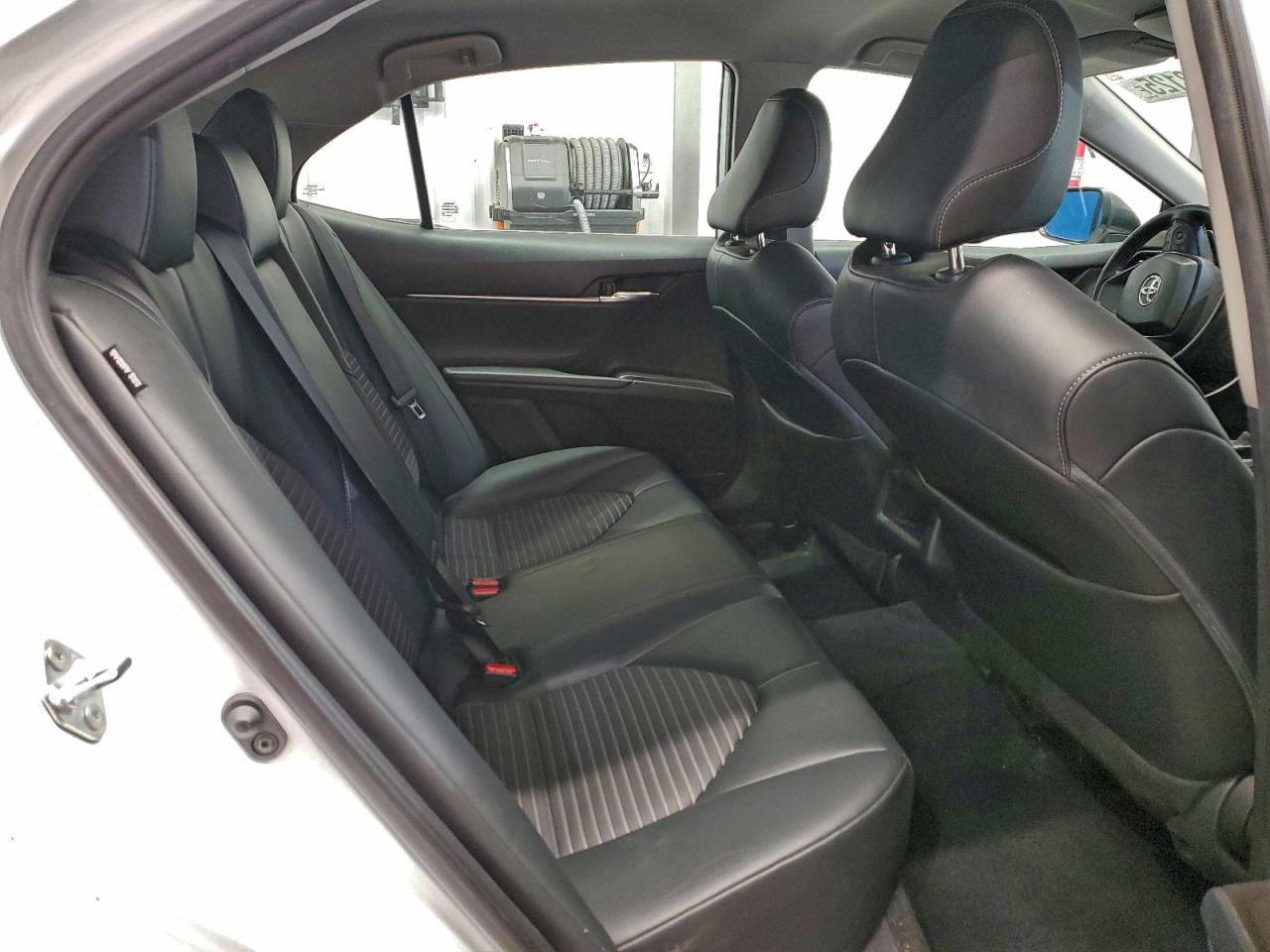 2021 TOYOTA CAMRY SE photo 19