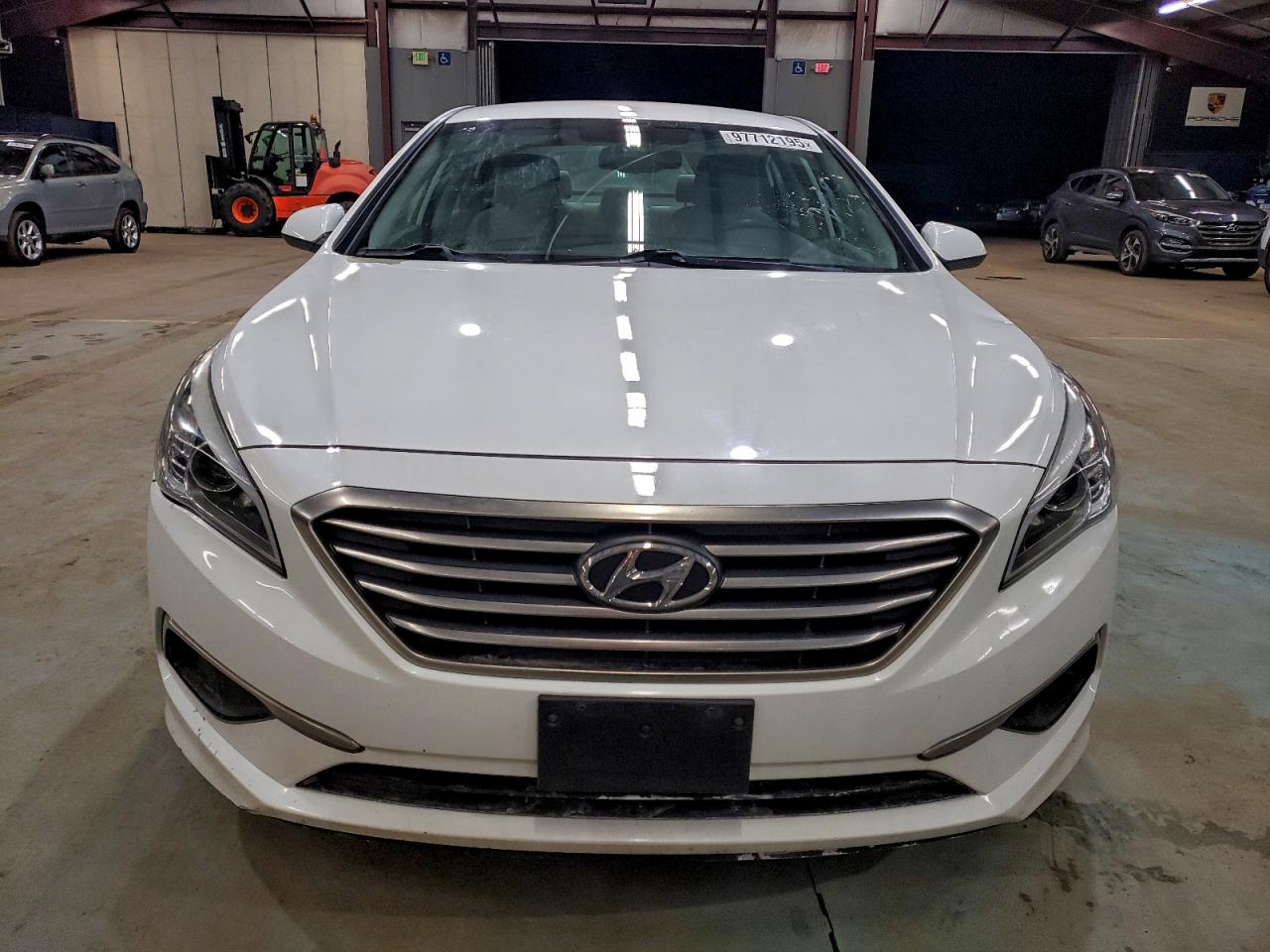 2016 HYUNDAI SONATA SE photo 5