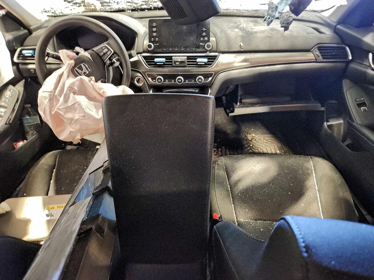 2018 HONDA ACCORD LX photo 15