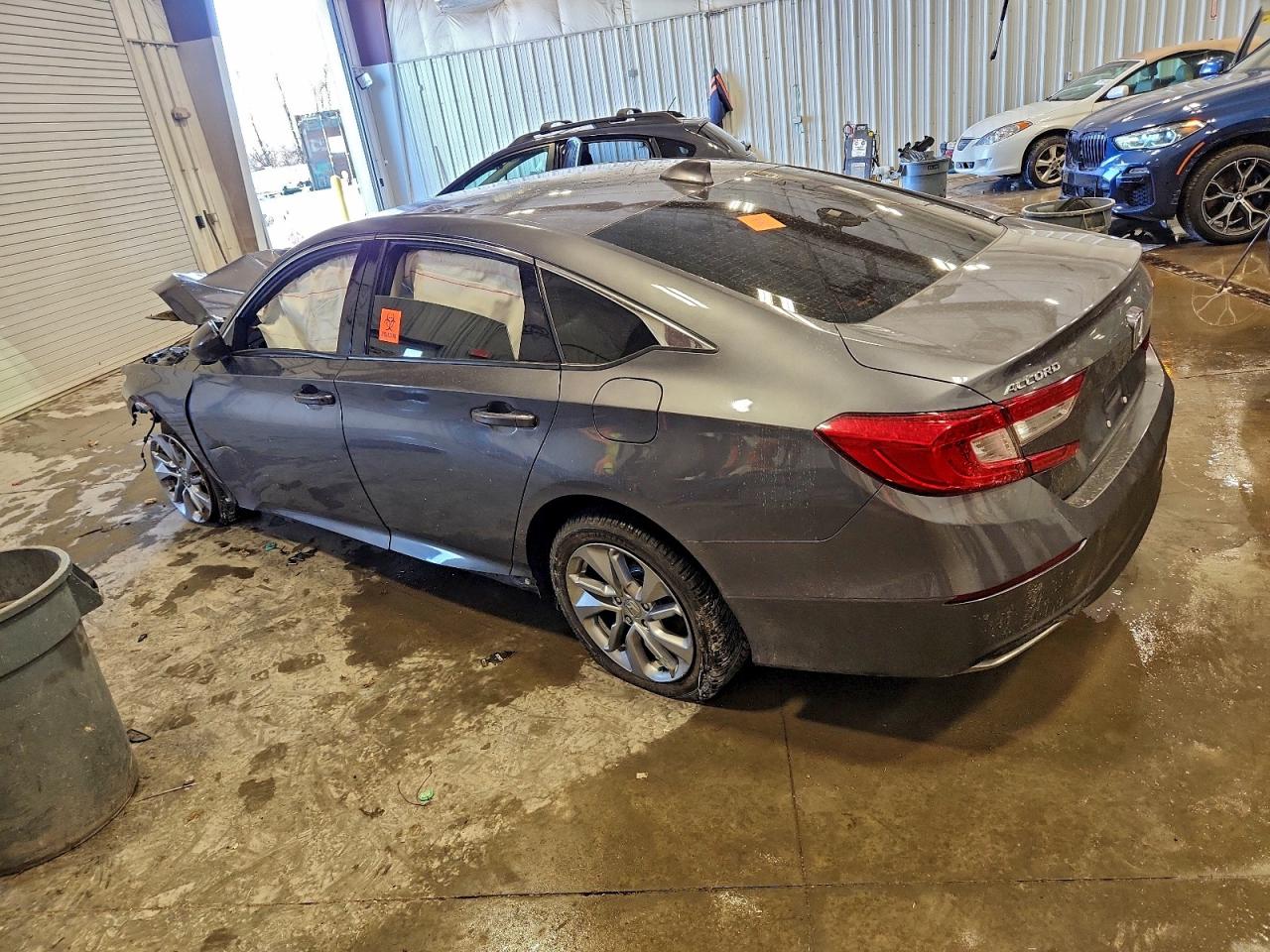 2018 HONDA ACCORD LX photo 3