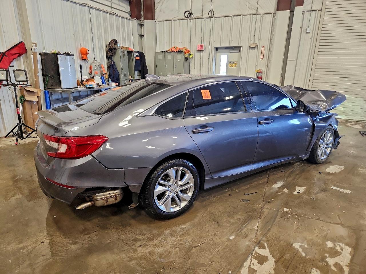 2018 HONDA ACCORD LX photo 5