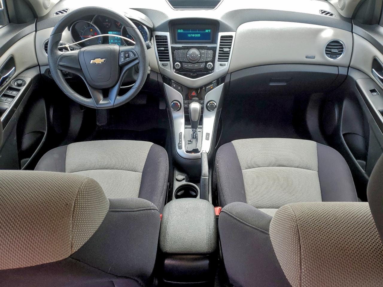 2014 CHEVROLET CRUZE LS photo 8
