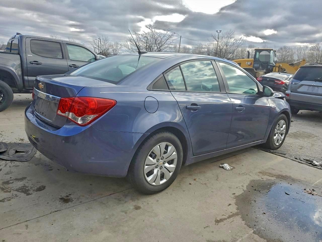 2014 CHEVROLET CRUZE LS photo 3