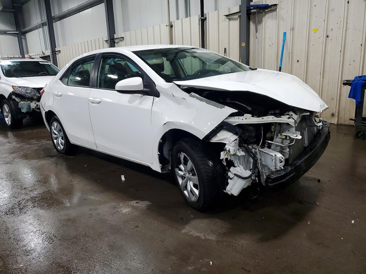 2016 TOYOTA COROLLA LE photo 7