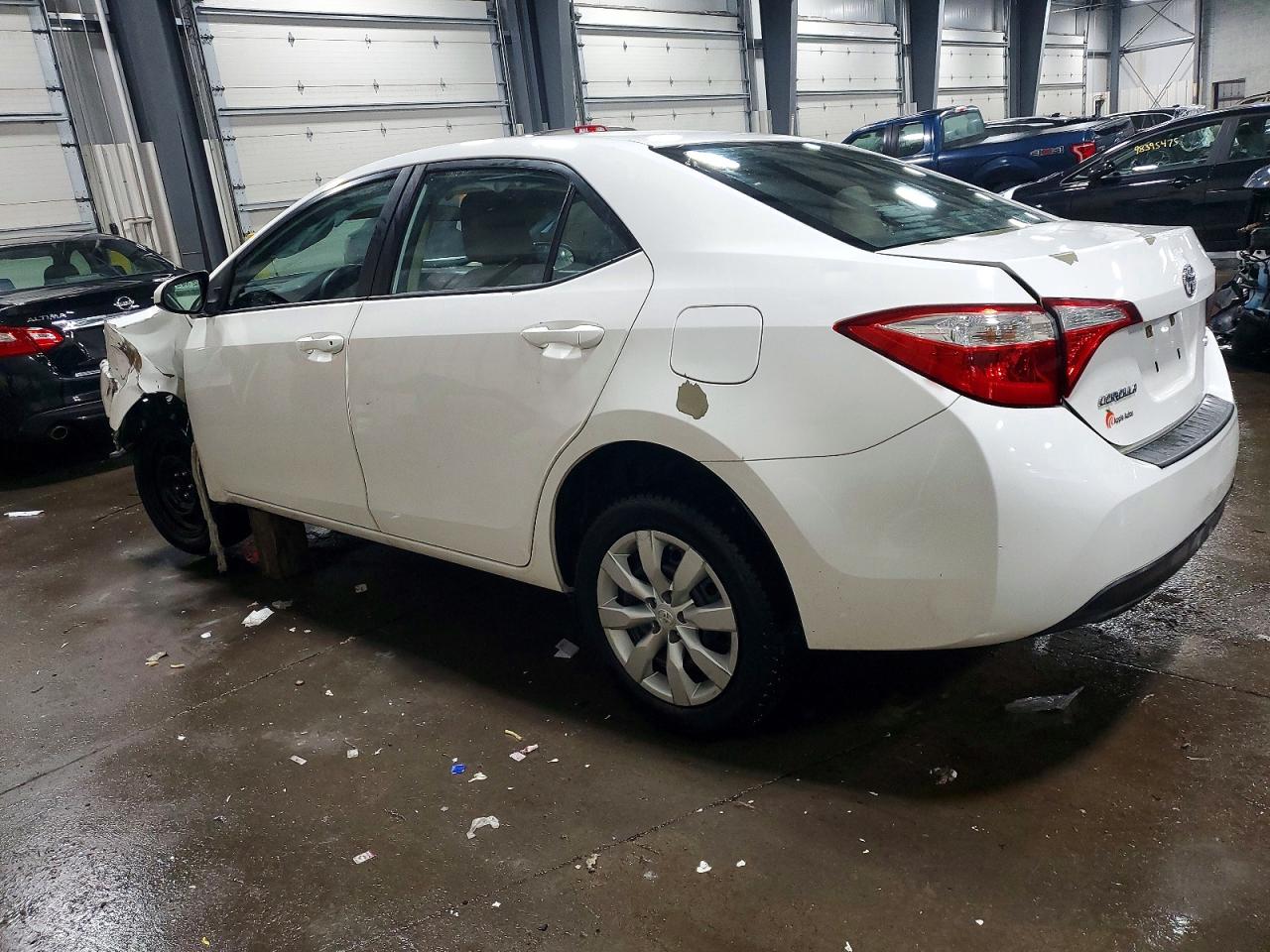 2016 TOYOTA COROLLA LE photo 3