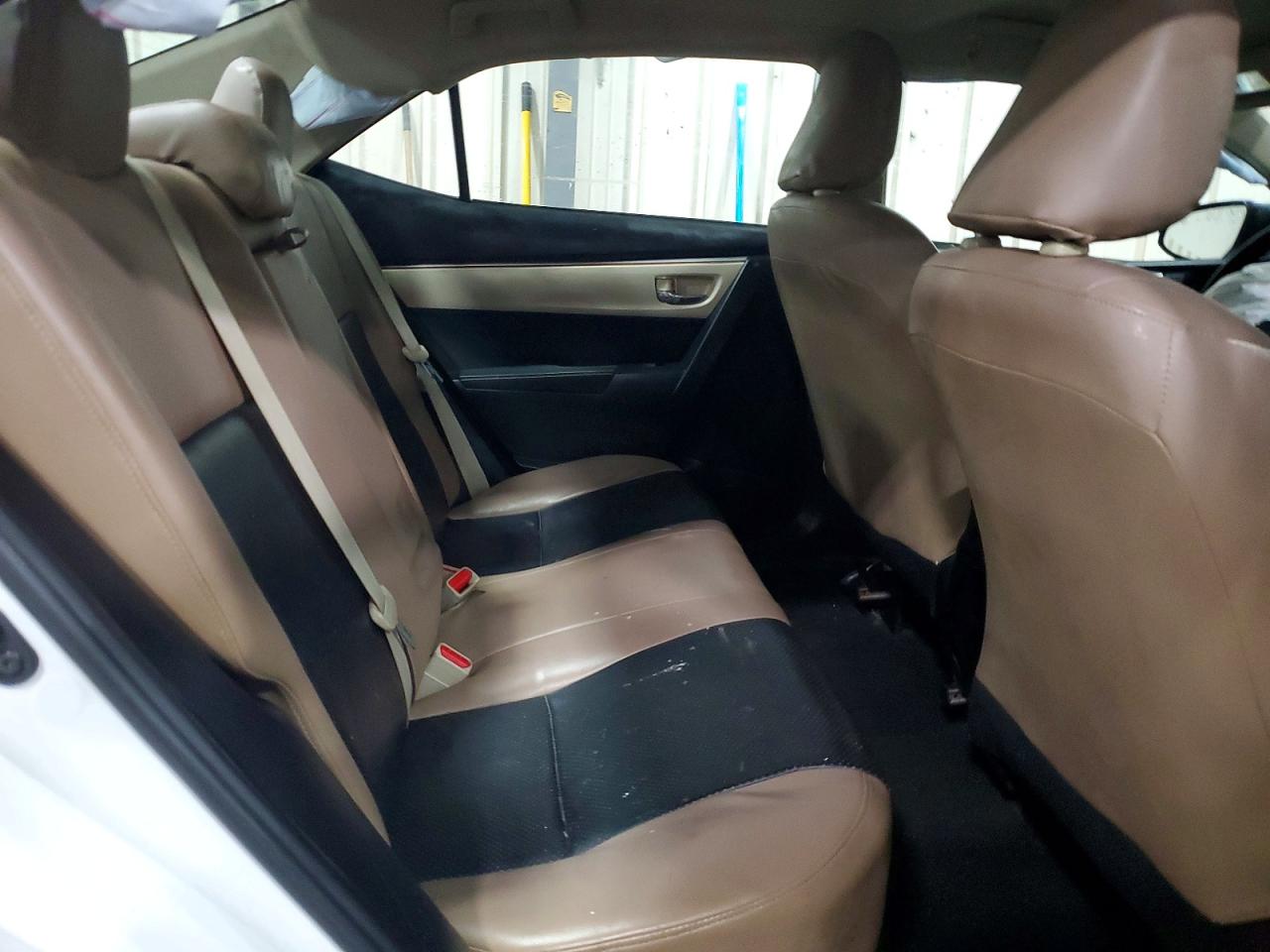 2016 TOYOTA COROLLA LE photo 19