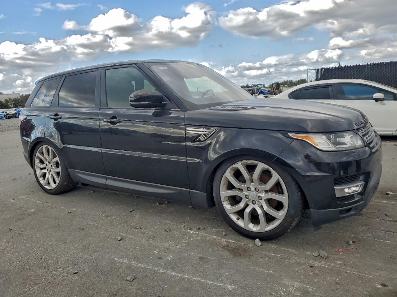 2016 LAND ROVER RANGE ROVER SPORT HSE photo 4