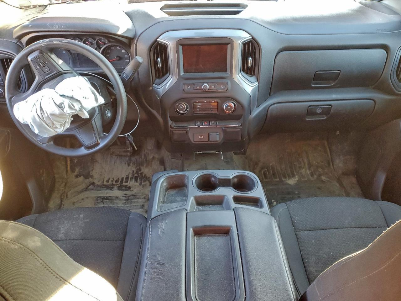 2019 CHEVROLET SILVERADO K1500 photo 8