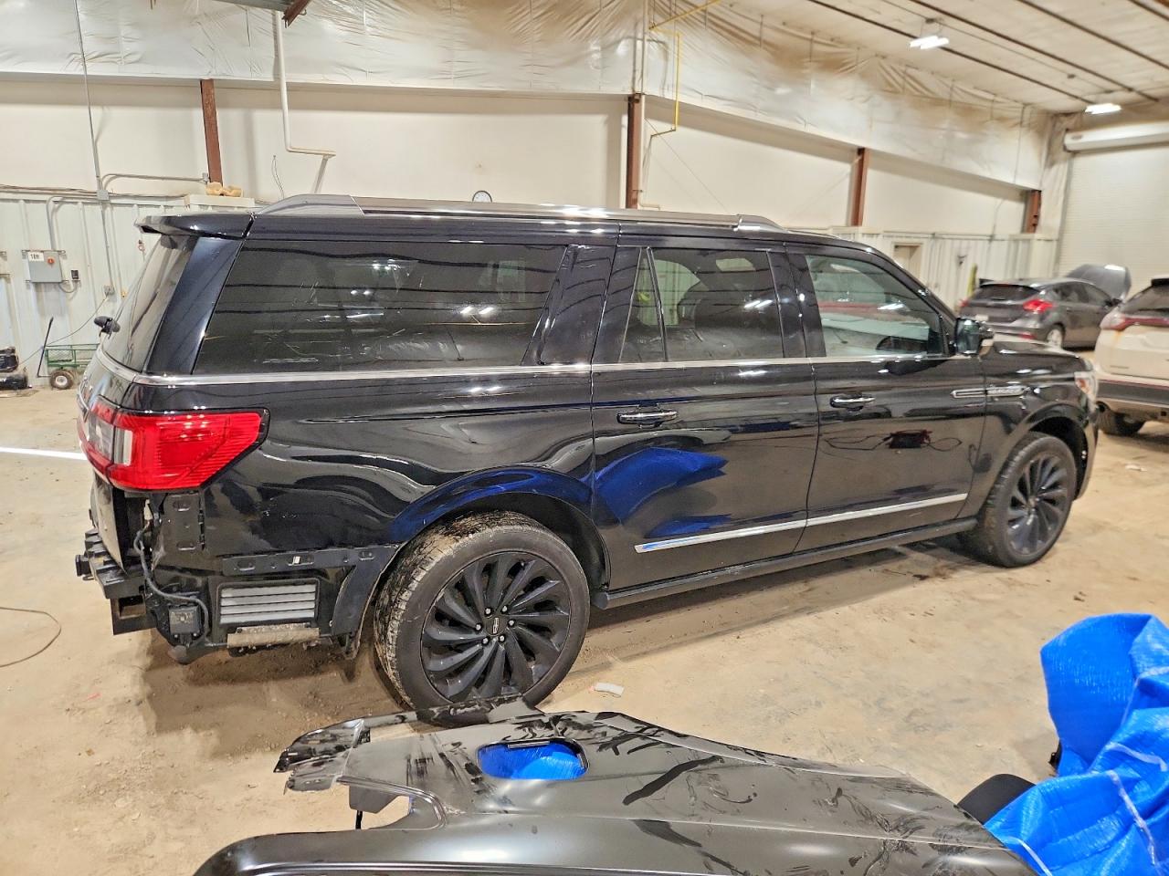 2020 LINCOLN NAVIGATOR L RESERVE photo 3