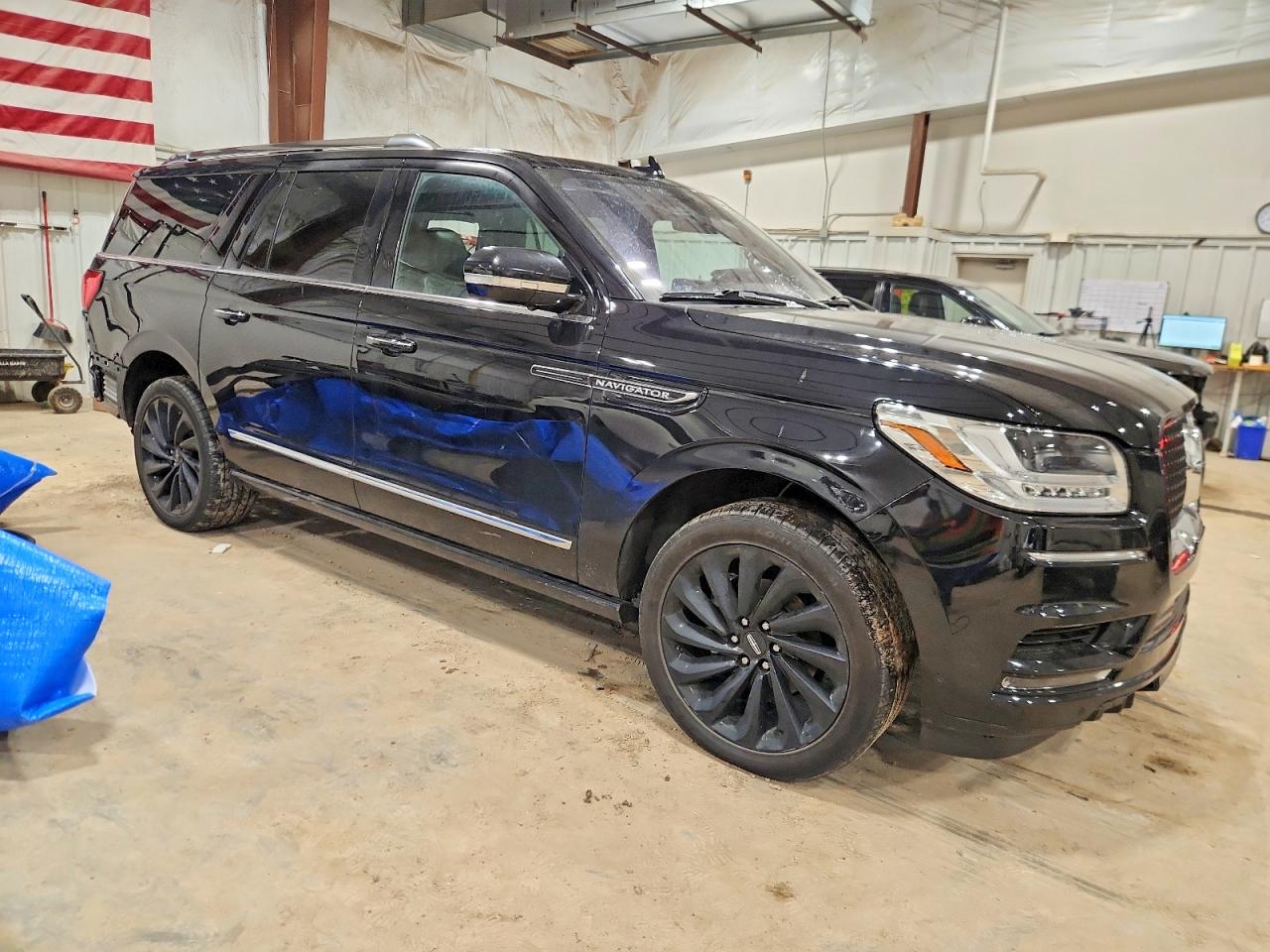 2020 LINCOLN NAVIGATOR L RESERVE photo 4