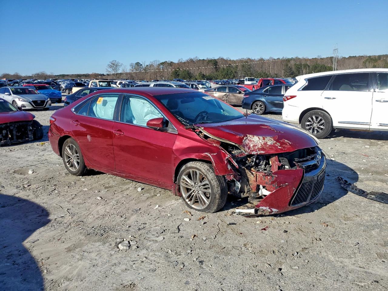2016 TOYOTA CAMRY LE photo 4