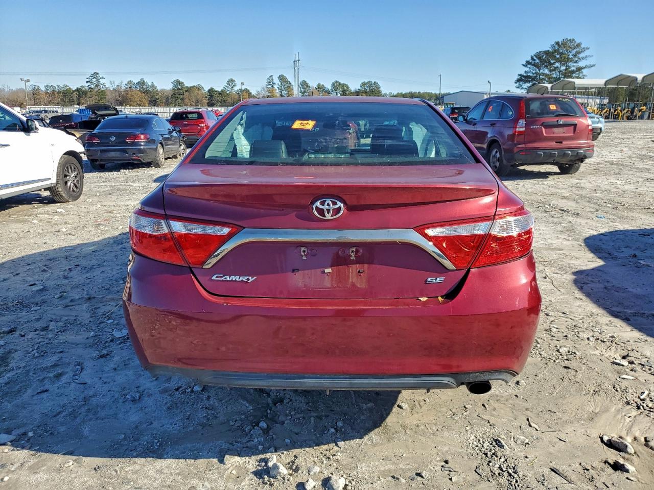 2016 TOYOTA CAMRY LE photo 6
