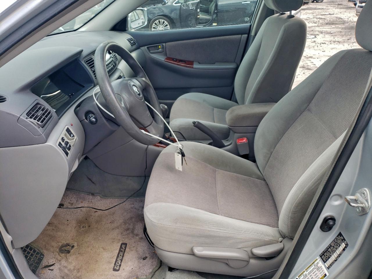 2007 TOYOTA COROLLA CE photo 7