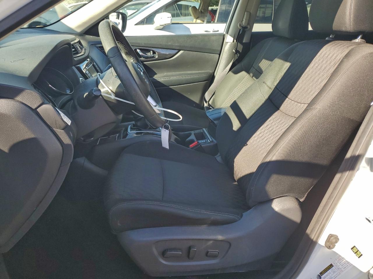 2019 NISSAN ROGUE S photo 7