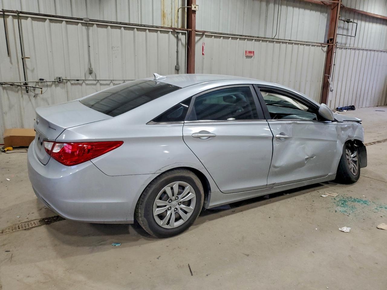 2011 HYUNDAI SONATA GLS photo 3