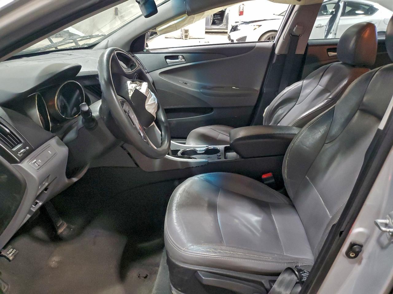 2011 HYUNDAI SONATA GLS photo 7