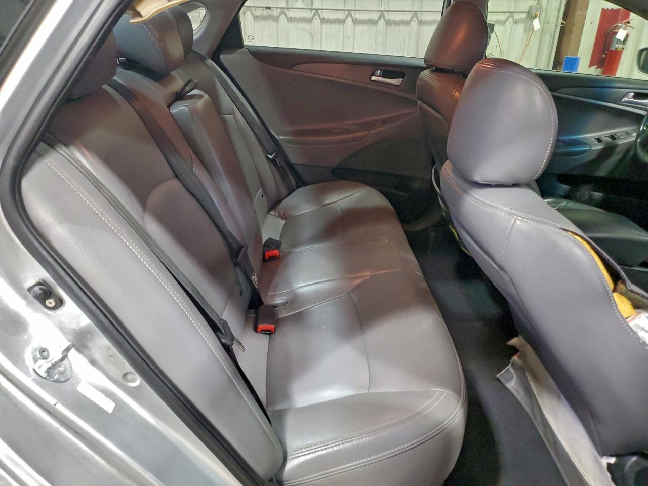 2011 HYUNDAI SONATA GLS photo 10