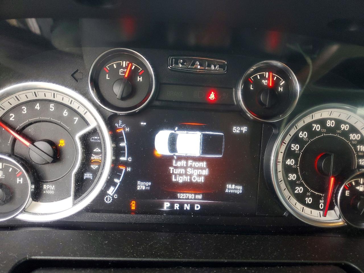 2019 RAM 1500 CLASSIC SLT photo 9