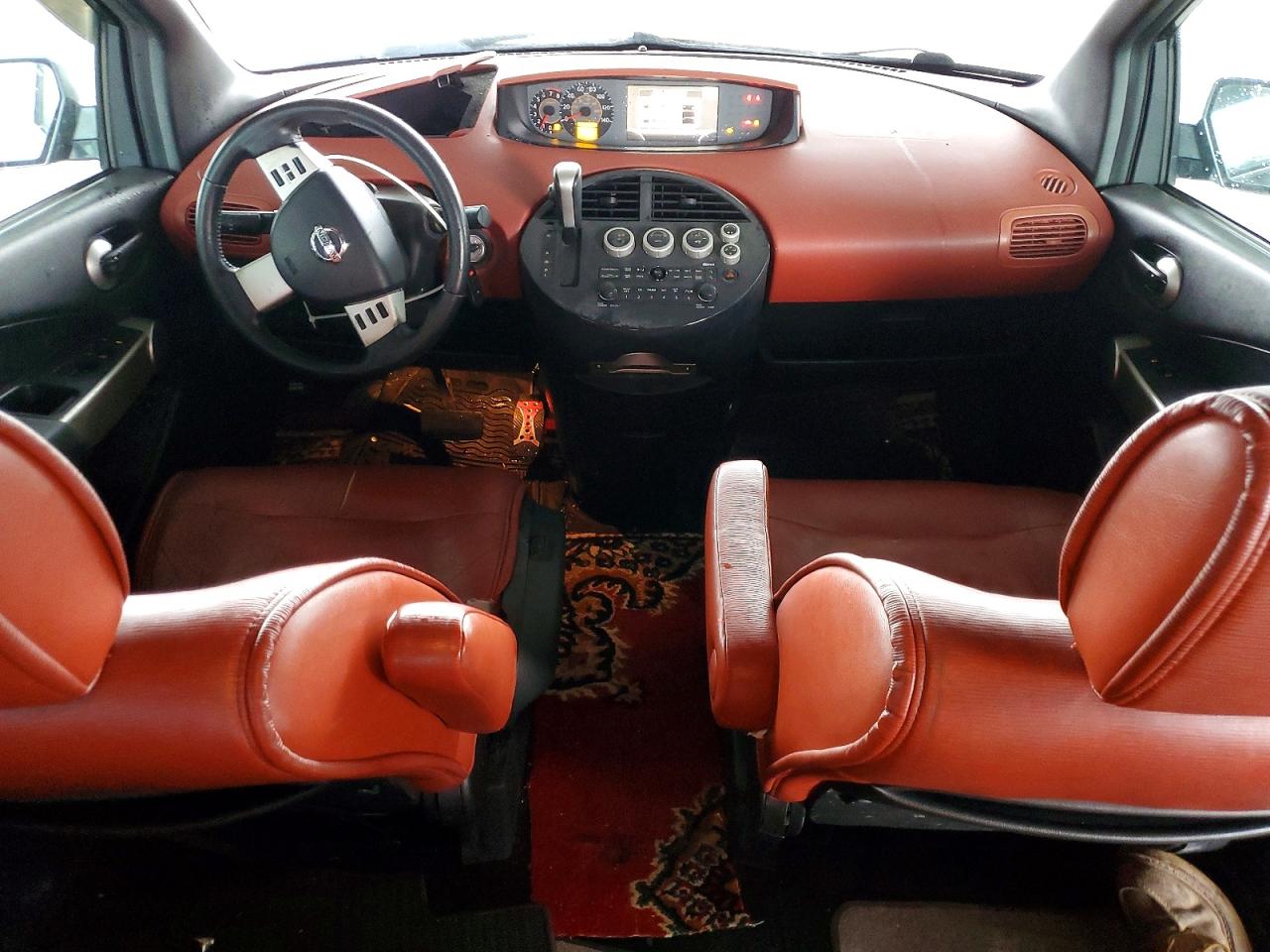 2004 NISSAN QUEST S photo 8