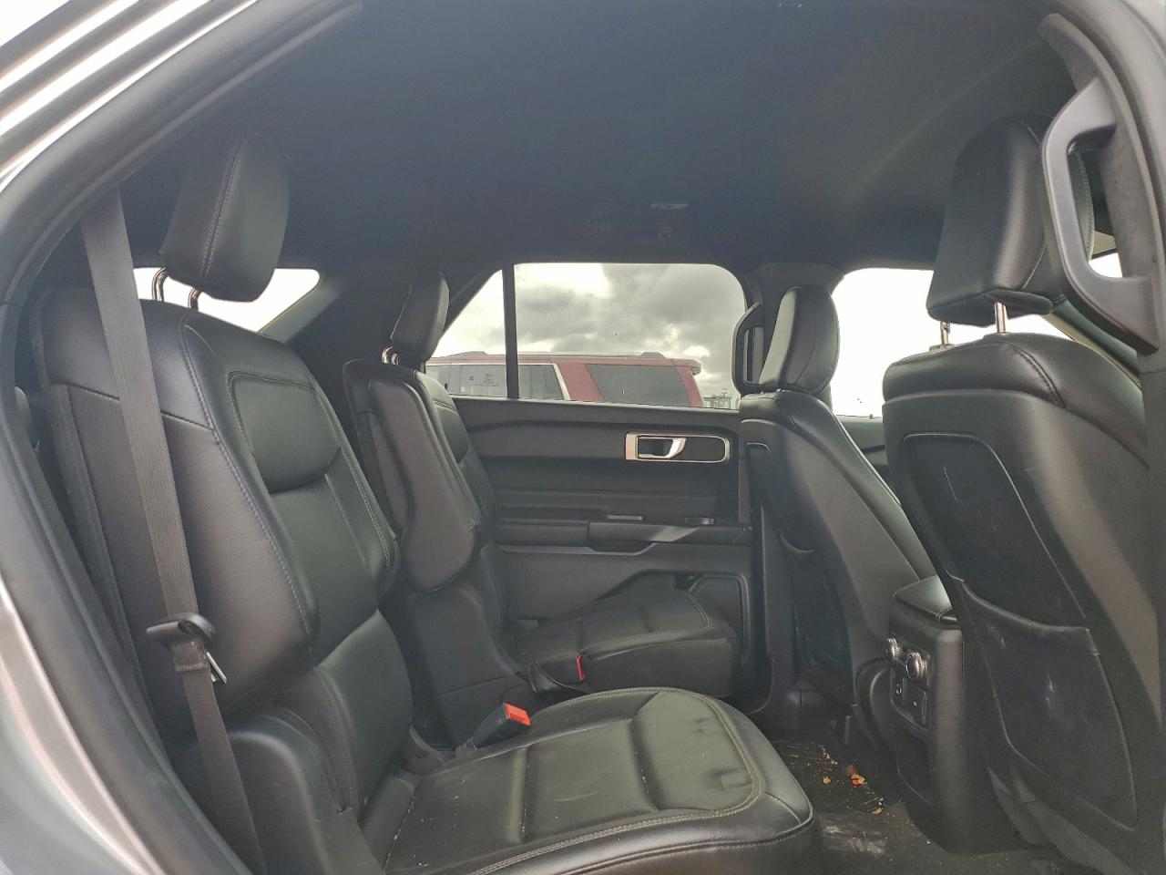 2020 FORD EXPLORER XLT photo 11